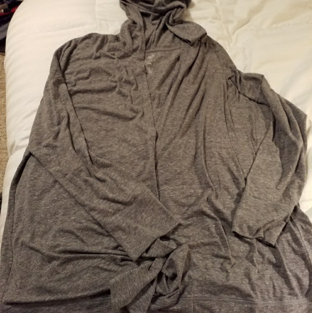 Livi athletic coverup